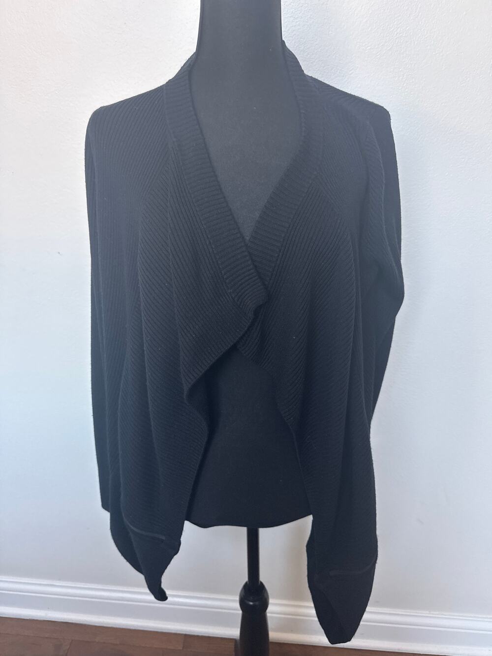 Lululemon Resolution Open Front Wrap Cardigan Sweater Black Women's Size 6